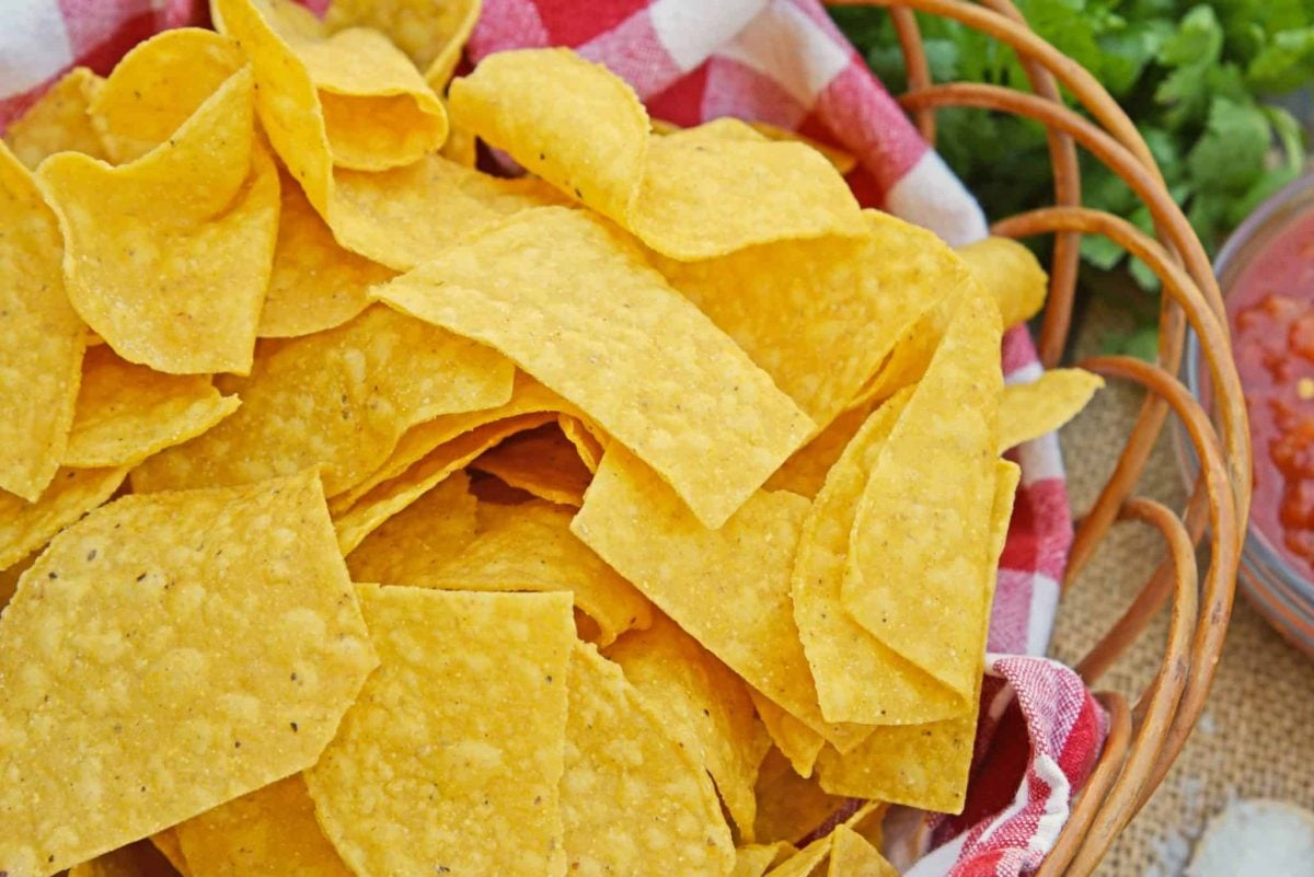 Tortilla Chips Recipe - Fresh and Warm Homemade Tortilla Chips