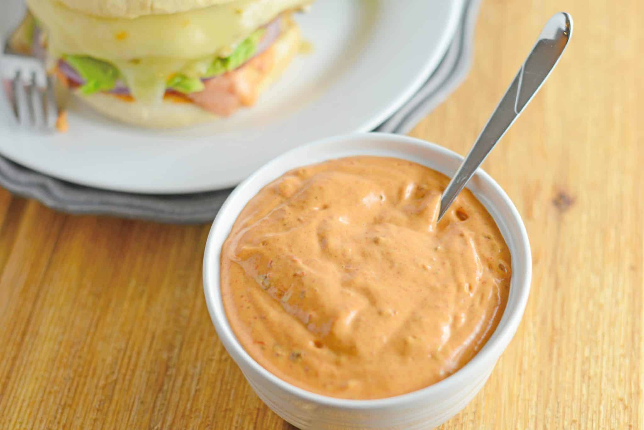 SPICY Chipotle Aioli Recipe - Chipotle Mayo with 5 Ingredients!