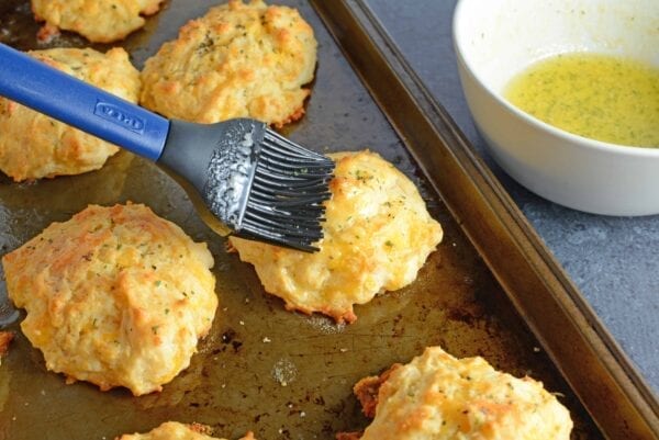 cheddar-bay-biscuits