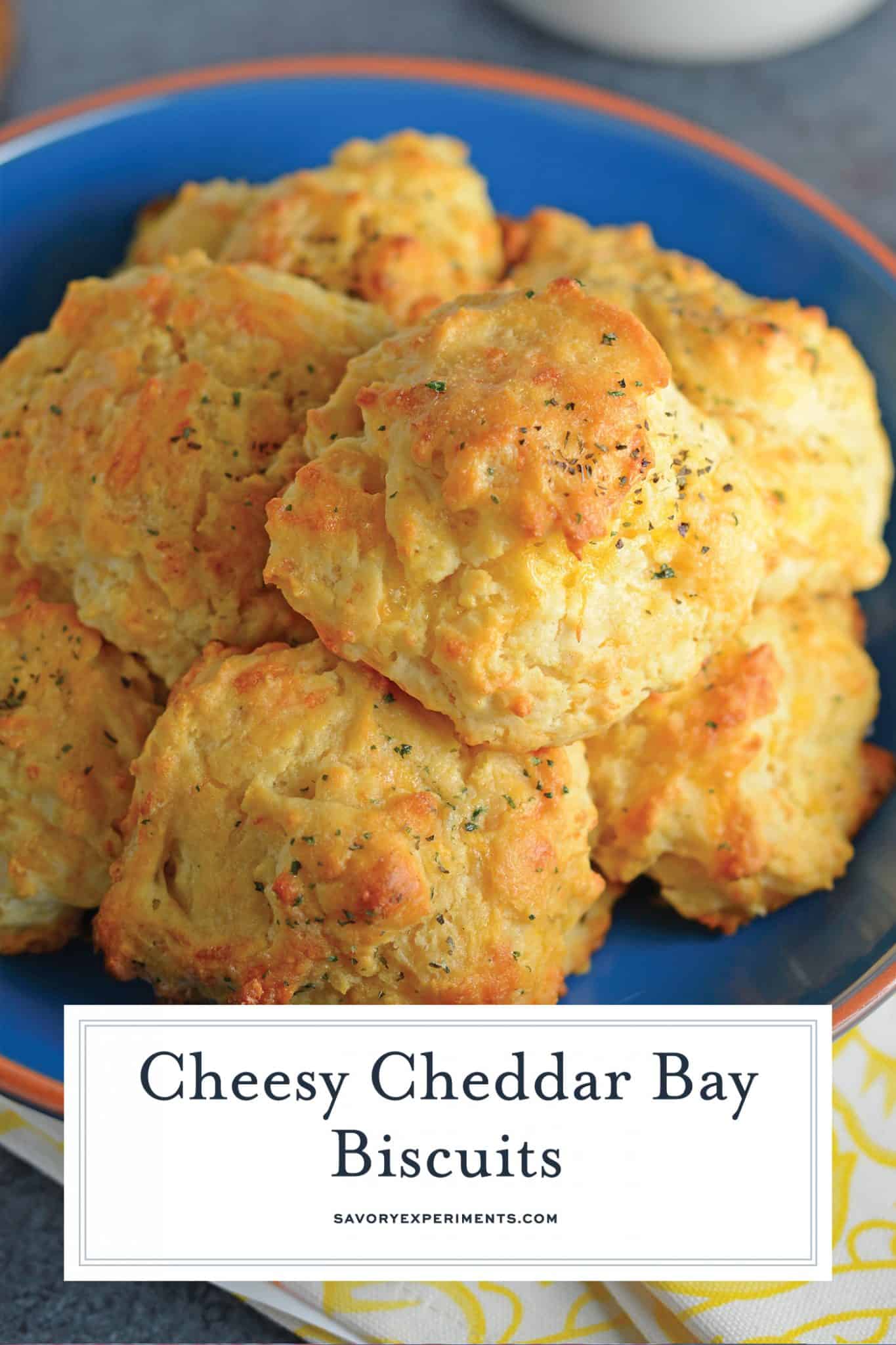 These copycat Red Lobster Cheddar Bay Biscuits are so easy to make you will make them for dinner every night! And they only take 20 minutes! #redlobsterbiscuits #cheddarbay #garliccheddarbiscuits www.savoryexperiments.com