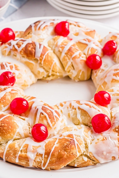 iced pastry ring