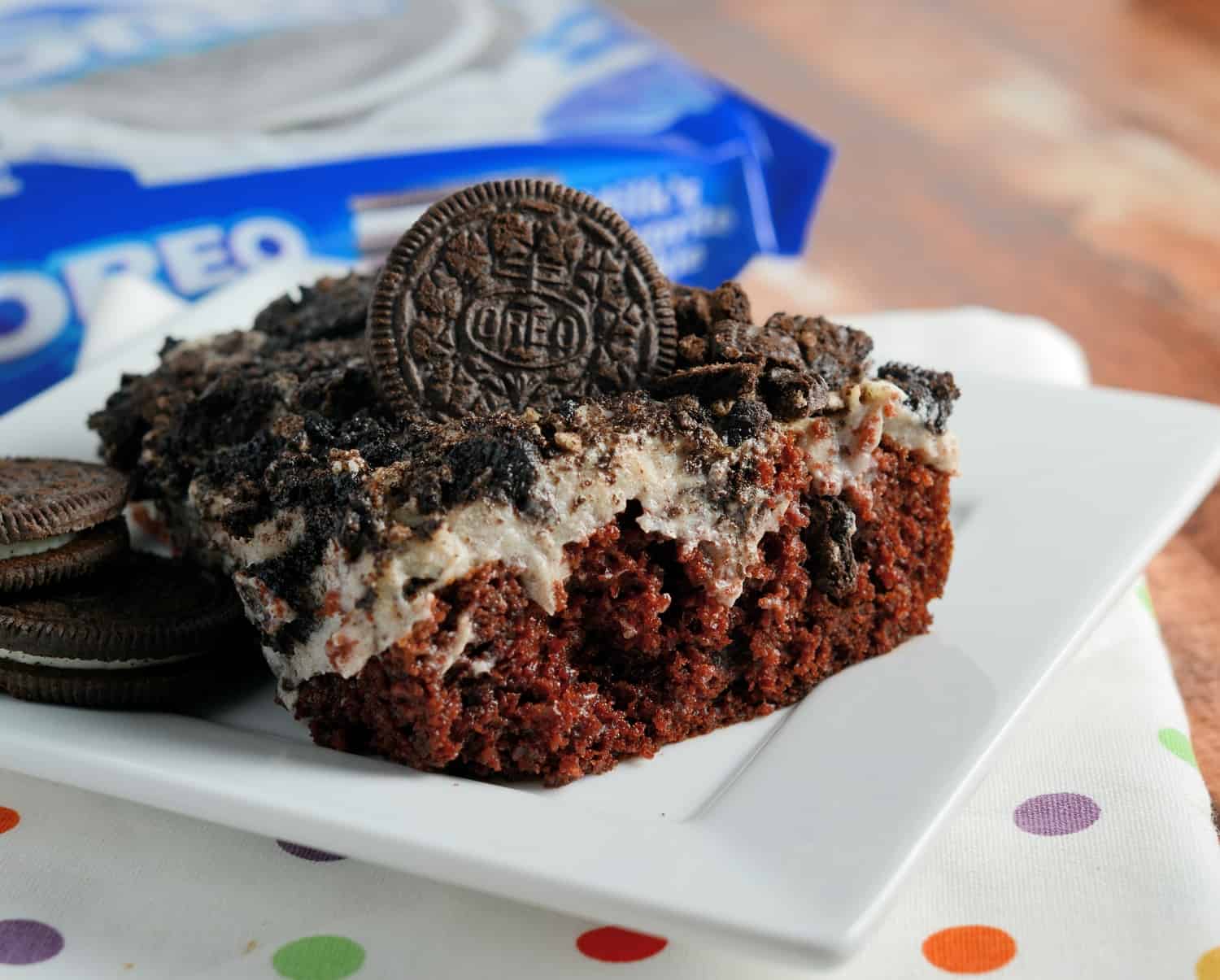 Oreo Poke Cake Recipe- with all of the Oreo dessert recipes out there, I can guarantee you that this is the easiest and best Oreo cake recipe out there. www.savoryexperiments.com