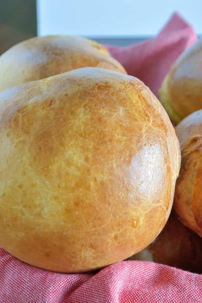 Buttery Brioche Rolls Recipe- buttery, pillowy, buttery, tender, buttery... did I say buttery, BRIOCHE! www.savoryexperiments.com