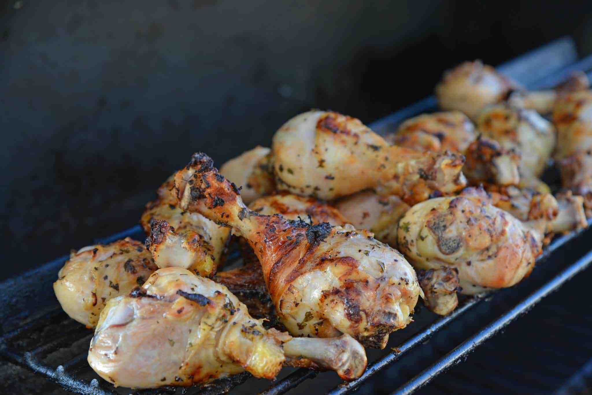 Grilled Lemon Pepper Chicken is made up of a simple marinade for foolproof chicken on the grill every time! This recipe is so simple and turns out the great! #lemonchicken #lemonpepperchicken www.savoryexperiments.com