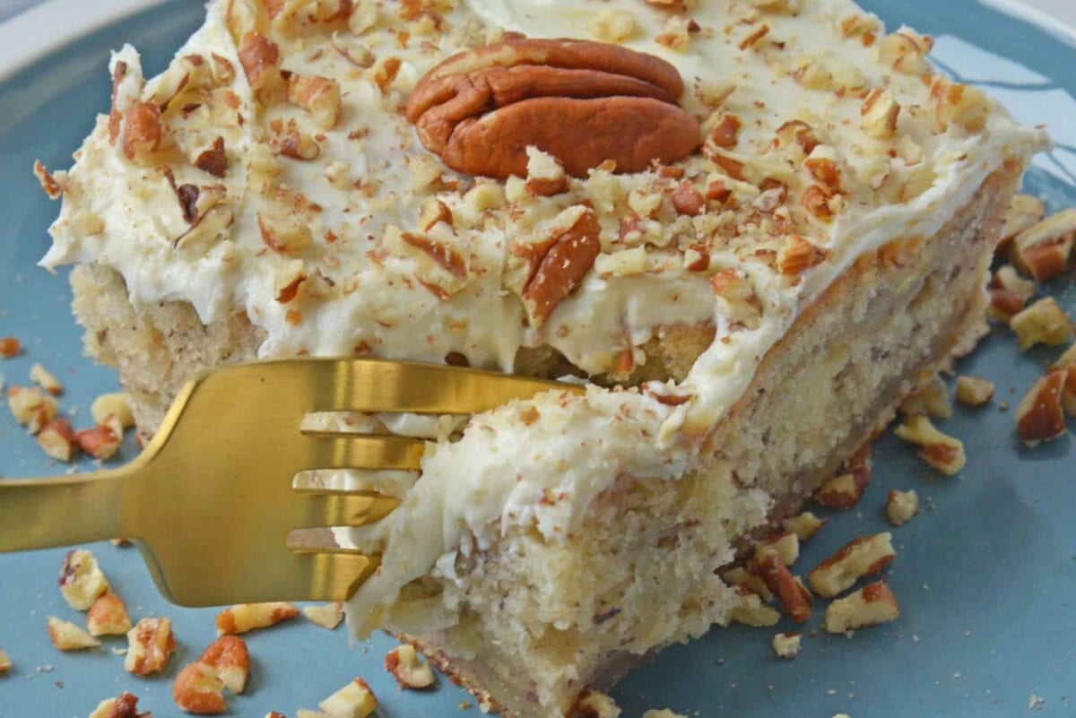 Cinnamon Banana Cake with Cream Cheese Frosting