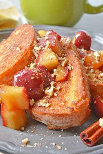 Apple Cinnamon French Toast is the perfect breakfast or brunch recipe for fall! This cinnamon french toast will jump start your fall season. #frenchtoastrecipe #cinnamonfrenchtoast www.savoryexperiments.com
