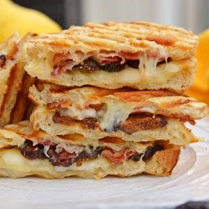 This Bacon, Pear and Fig Grilled Cheese combines sweet, savory and gooey. The ultimate grilled cheese! #gourmetgrilledcheese www.savoryexperiments.com