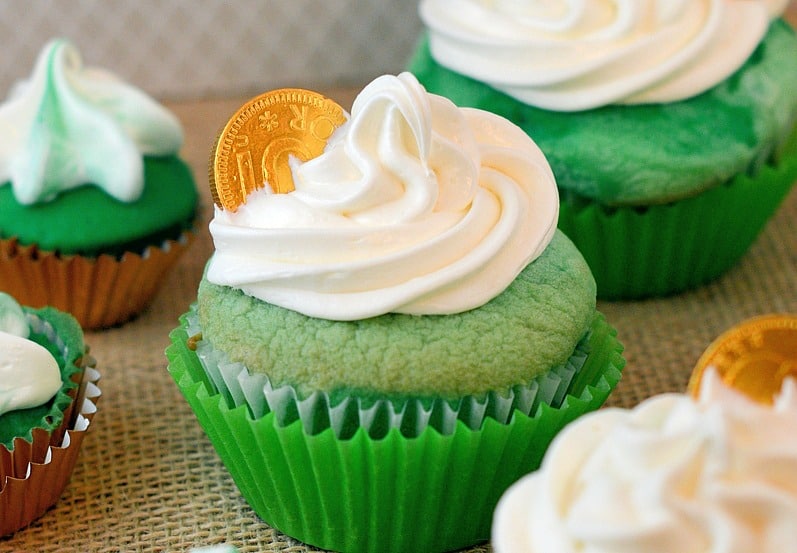 St. Patrick's Day Cupcakes in ombre style! Three shades of green and a whipped frosting. Perfect for your St. Patrick's Day Party!