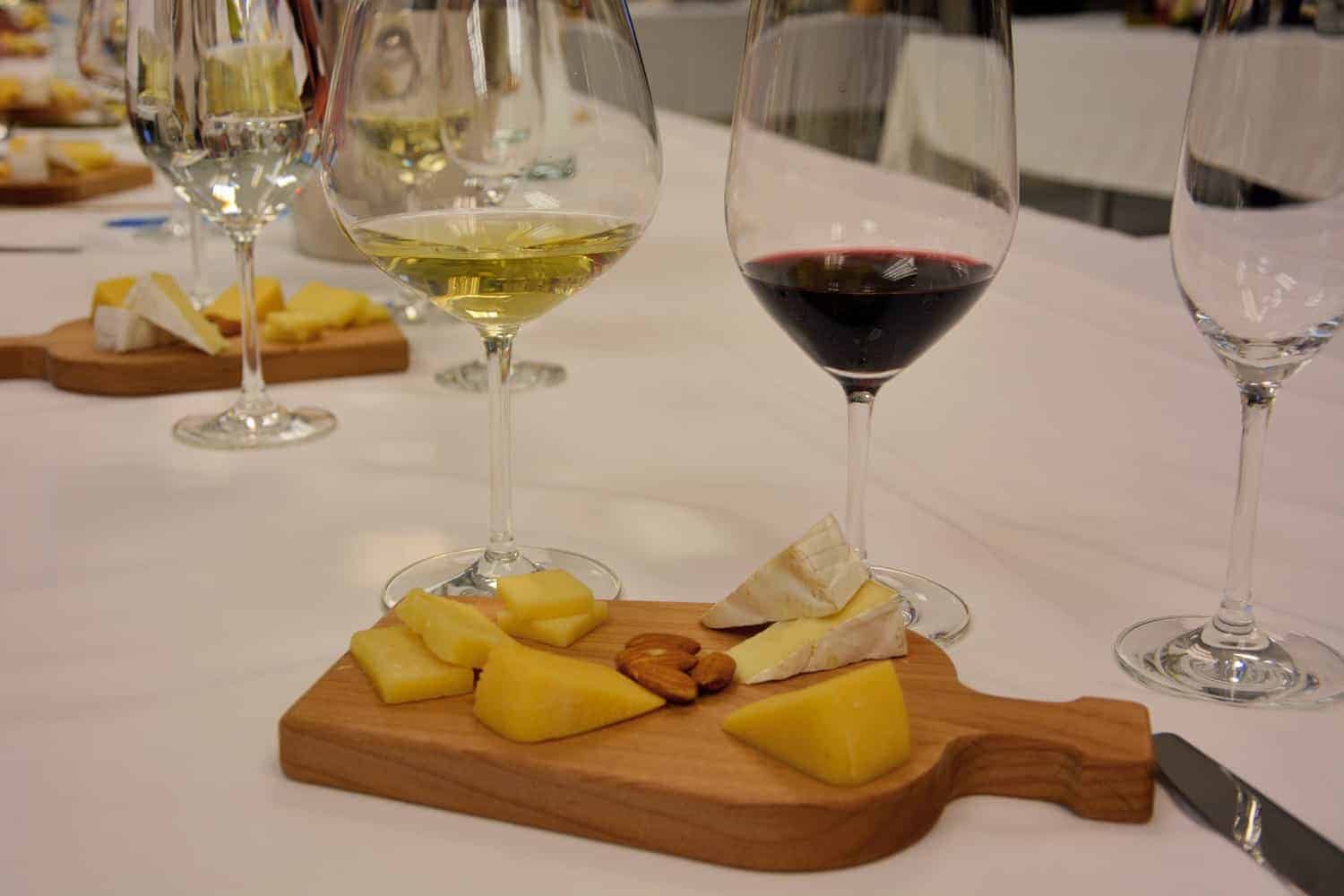 Wine 101 How to Read Wine Like an Expert Sommelier