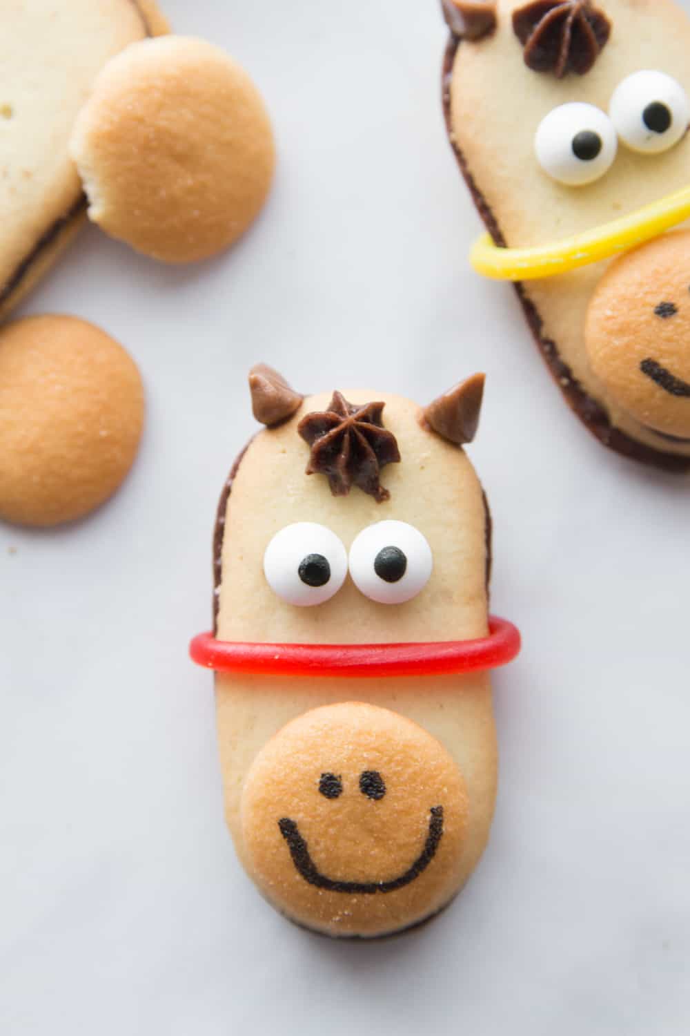 No Bake Horse Cookies are perfect for a Kentucky derby party, triple crown races, or horse themed parties! These horse cookies are the best no bake cookies! #horsecookies #nobakecookies #kentuckyderbyparty www.savoryexperiments.com