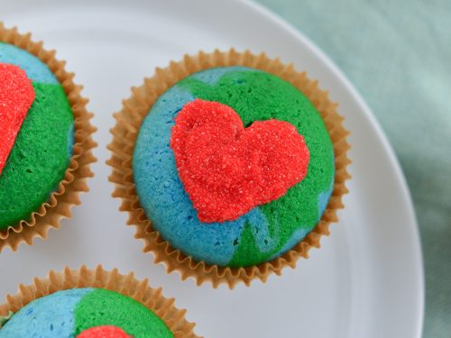 Earth Day Cupcakes - A Simple Way to Celebrate Earth Day!