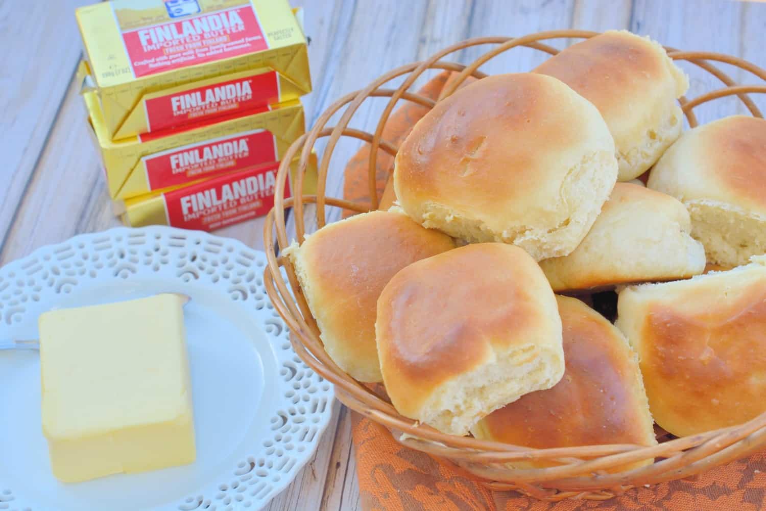 Easy 30 Minute Dinner Rolls Quick & Fluffy Yeast Roll Recipe