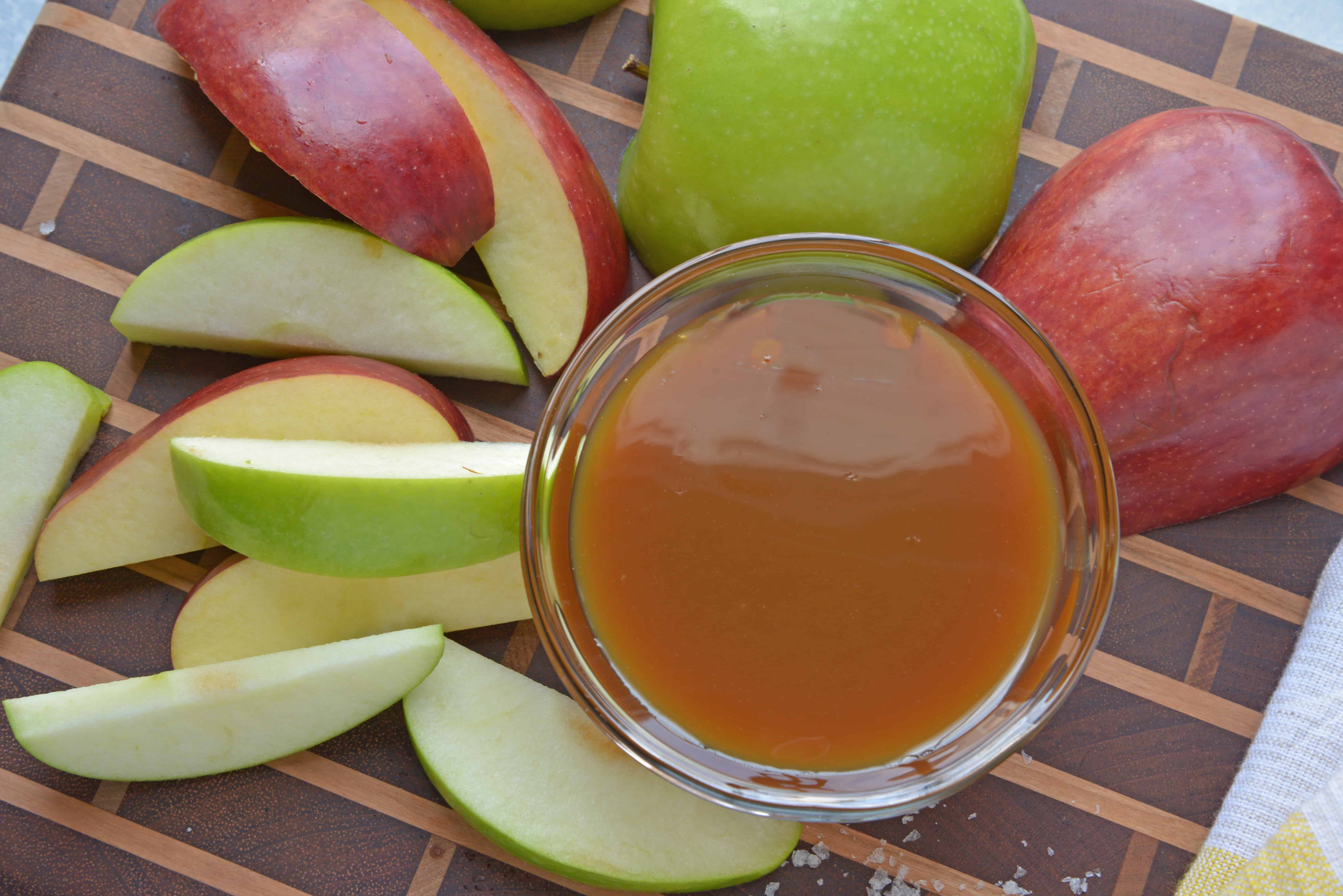 Easy Caramel Sauce comes together in just 15 minutes with only 5 ingredients. Use it in any recipe that calls for caramel! #howtomakecaramel #caramelsauce www.savoryexperiments.com 