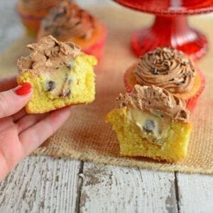 Cookie Dough Stuffed Cupcakes- great cupcake idea for kids birthday parties! Easy cupcake decorating idea for anyone to try. www.savoryexperiments.com