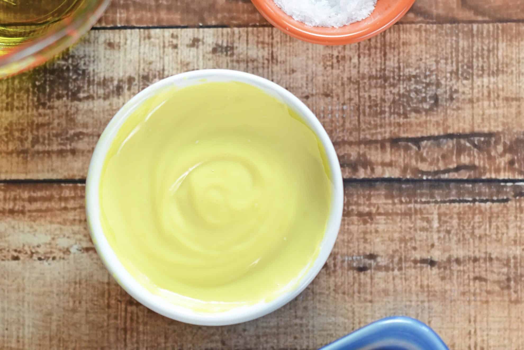 Do you know how easy it is to make homemade mayonnaise? SO EASY! Make my blender mayonnaise with 3 ingredients and 3 minutes today! #homemademayonnaise #blendermayonnause #howtomakemayonnaise www.savoryexperiments.com