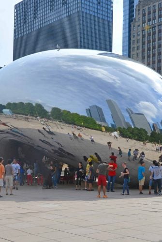 Taking a weekend trip to Chicago? Here is your guide to 48 hours in Chicago and how to hit all the good spots! #chicago www.savoryexperiments.com