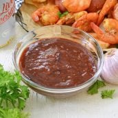 balsamic cocktail sauce with srhimp