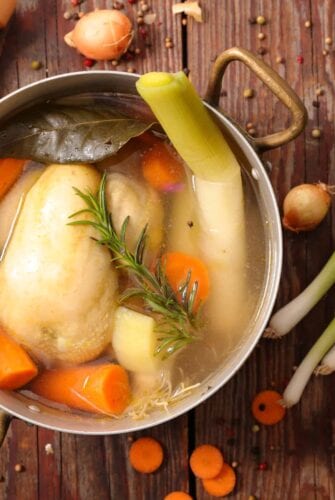 This is an easy step-by-step guide on how to make stock at home! Follow these simple tips on making homemade stock to take out the guesswork! #howtomakestock #howtomakechickenstock #homemadestock www.savoryexperiments.com