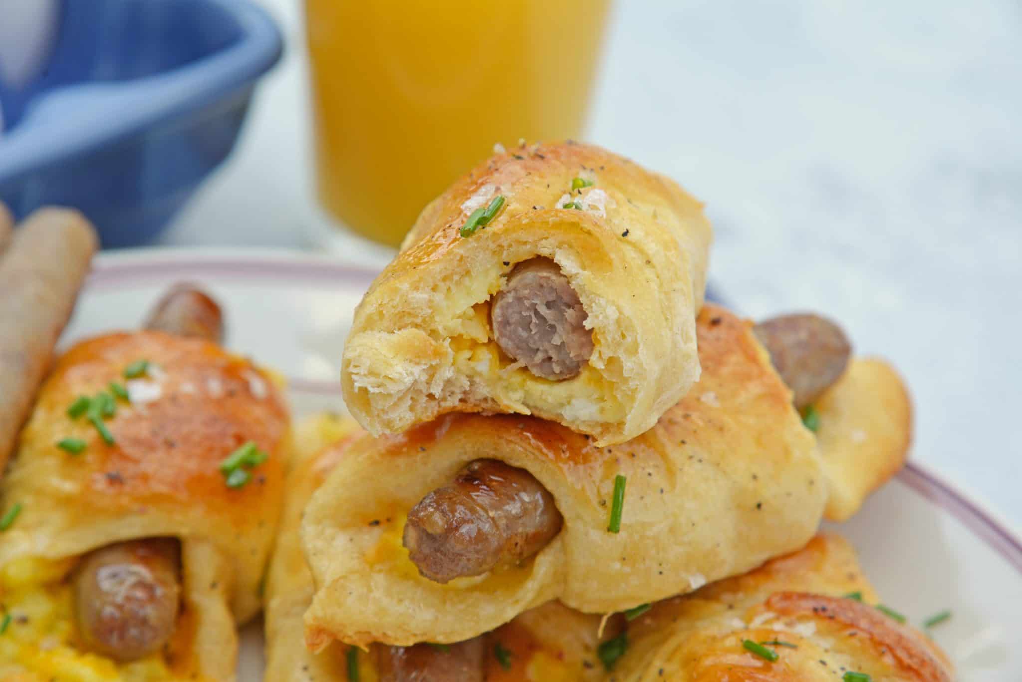 Look no further for a quick breakfast idea! Sausage Crescent Rolls are an easy breakfast idea packed with protein. A breakfast of champions!