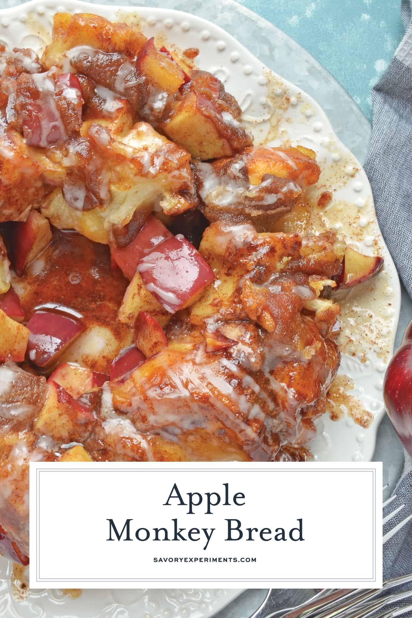 Apple Monkey Bread is an easy monkey bread with canned biscuits and fresh apples. A winning brunch and breakfast recipe for special occasions. #monkeybreadrecipe #easymonkeybread www.savoryexperiments.com