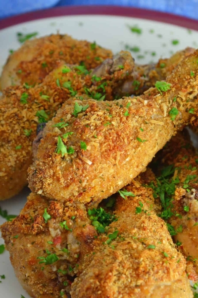 Crispy Baked Chicken is a melt-in-your-mouth oven fried chicken with tongue-tingling flavor that will leave you craving more. #crispybakedchicken #ovenbakedchicken #bestovenfriedchicken www.savoryexperiments.com