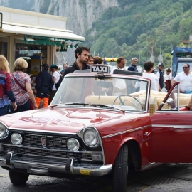 Tips for driving in Italy. What you need to know about renting a car and driving in the cities, countryside and coastal areas to be safe. #visititaly #triptoitaly #drivinginitaly www.savoryexperiments.com
