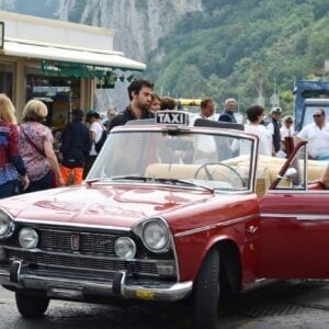 Tips for driving in Italy. What you need to know about renting a car and driving in the cities, countryside and coastal areas to be safe. #visititaly #triptoitaly #drivinginitaly www.savoryexperiments.com