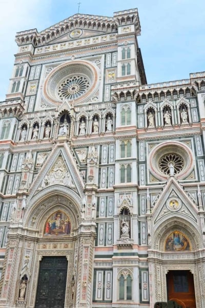 Things to do in Florence, a city full of architecture, mystery, intrigue, art and of course, food! #florenceitaly #thingstodoinflorence www.savoryexperiments.com