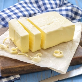 How to Soften Butter Quickly gives you 6 tips and tricks for easy softened butter! Soften butter quickly without it being a puddle. #softenedbutter #howtosoftenbutterquickly www.savoryexperiments.com