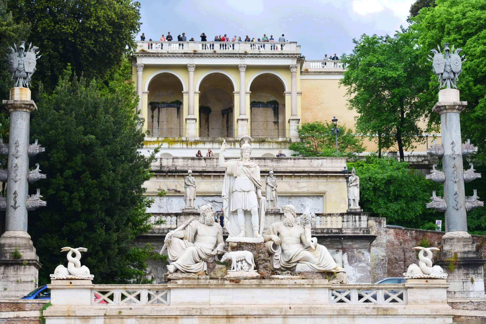 Piazza del Popolo: The Piazza del Popolo was the arrival point of arrival for travellers for many centuries, the first view of the Eternal City, so it makes sense that it was grand and elegant. You can admire the piazza from the ground or from the terrace of the Pincio.