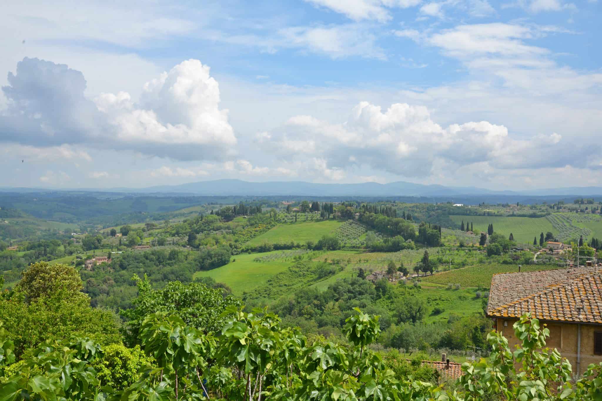 San Gimignano, a medieval town in Tuscany, is perfect for a day trip from Florence or Rome. Intimate with fabulous food, views and gelato, it is the quintessential Italian village. #SanGimignano #tuscany www.savoryexperiments.com 