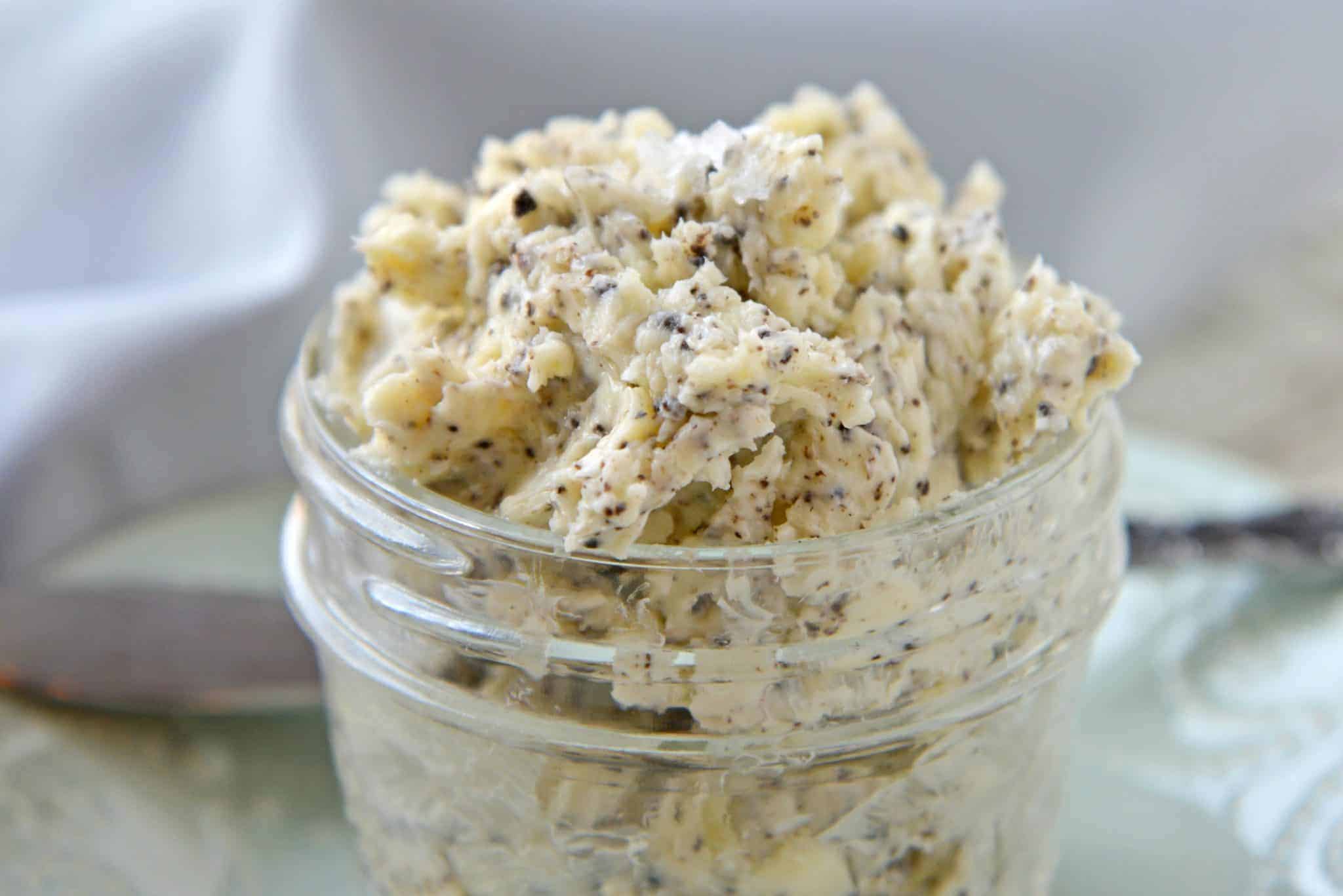 This Homemade Black Truffle Butter is so easy to make! Only 3 ingredients and a few minutes needed. You'll never get it at the store again! #trufflebutter #blacktrufflebutter #whatistrufflebutter www.savoryexperiments.com 