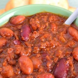 Copycat Wendy's chili in a blue bowl