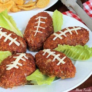 Five mini football meatloaf with lettuce