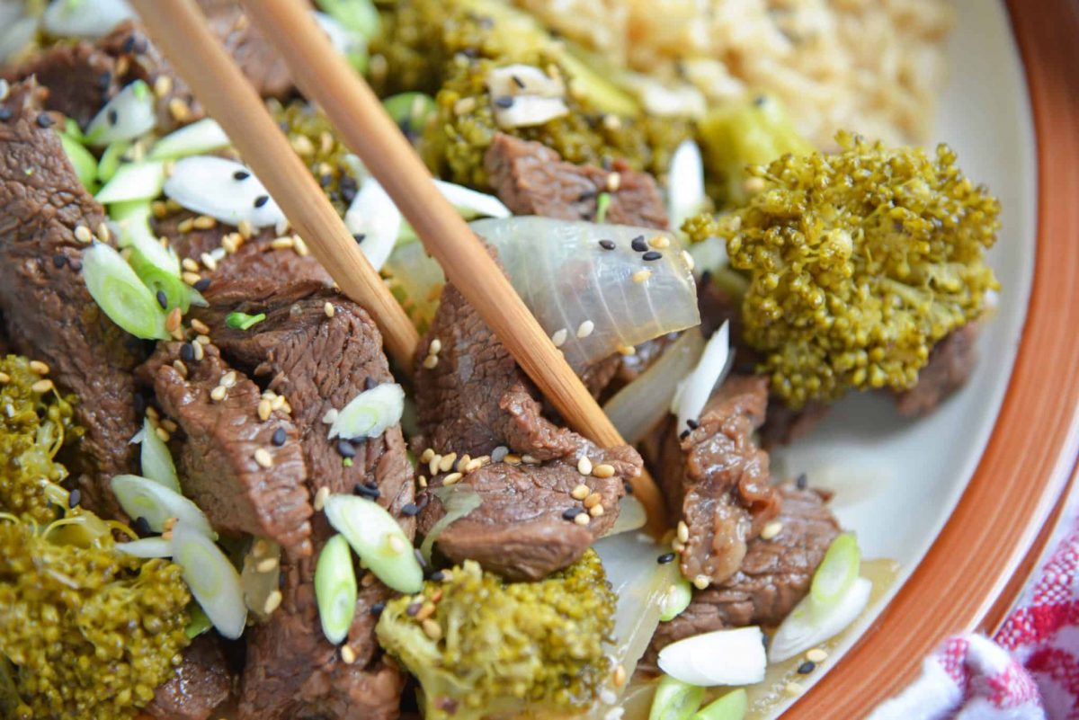 Instant Pot Beef and Broccoli is a quick, easy and healthy alternative to your favorite Chinese takeout dish. Ready in just 30 minutes! #beefandbroccoli #instantpotrecipes www.savoryexperiments.com