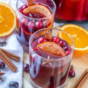 mulled wine in glasses