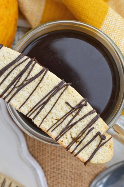 Vanilla Mocha Biscotti are easy to make and perfect for pairing with coffee or tea. Subtle coffee, vanilla and chocolate flavors make them suitable for any occasion. #homemadebiscotti #biscottirecipe www.savoryexperiments.com