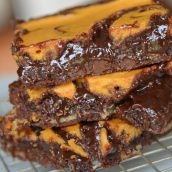 close up of pumpkin cheesecake brownies