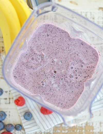 purple smoothie in a blender