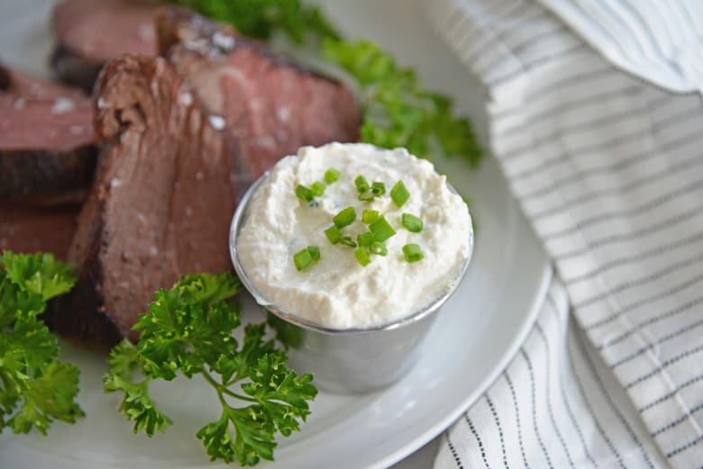 horseradish cream sauce with chives