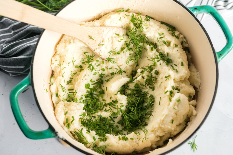 ranch mashed potatoes with fresh dill and chives 