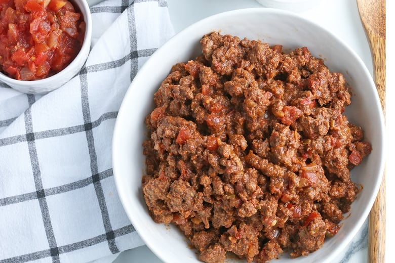 A bowl of seasoned taco beef 