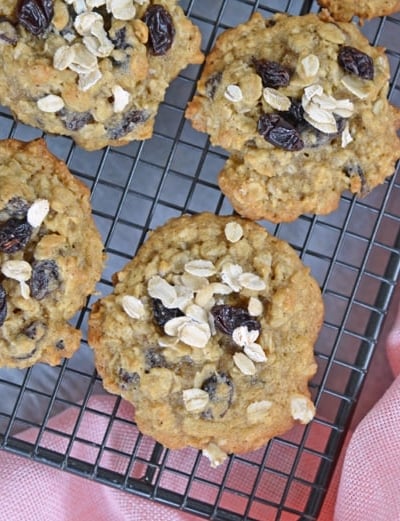 oatmeal raisin cookies