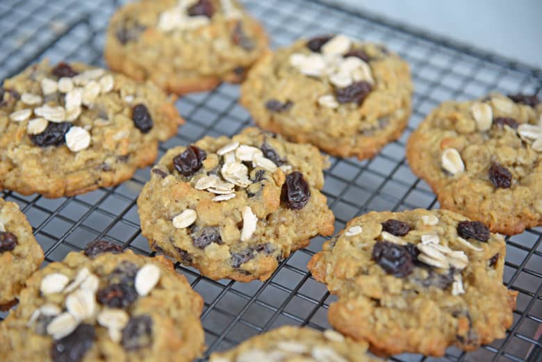 angle of baked oatmeal cookies 