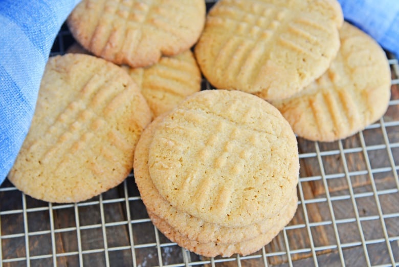 A close up of peanut butter cookies