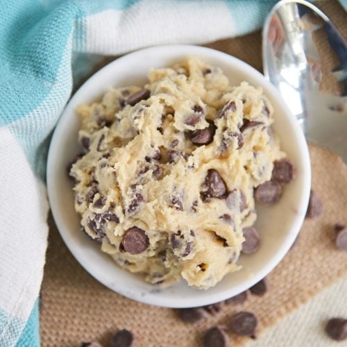 https://www.savoryexperiments.com/wp-content/uploads/2020/04/Chocolate-Chip-Cookie-Dough-7-500x500.jpg