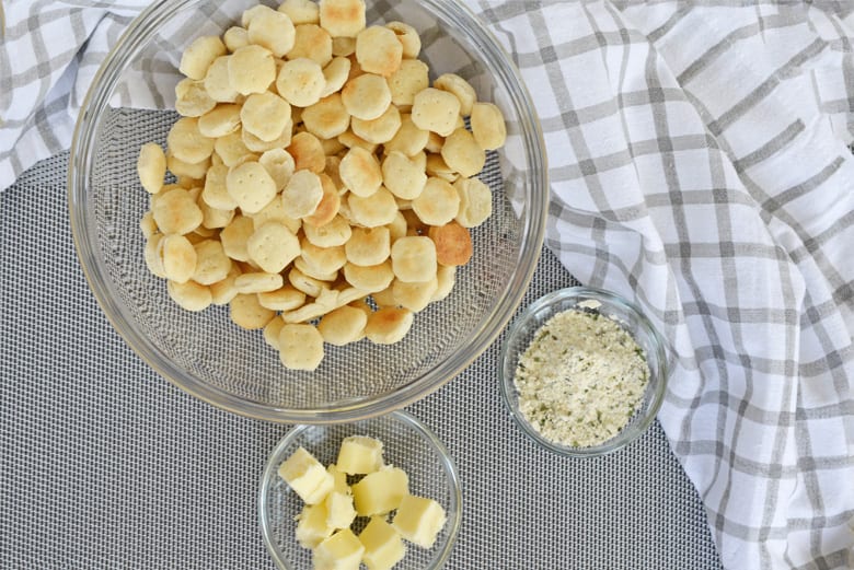 Ingredients for ranch oyster crackers 