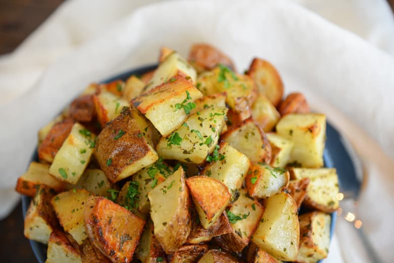 close up of crispy ranch potatoes 