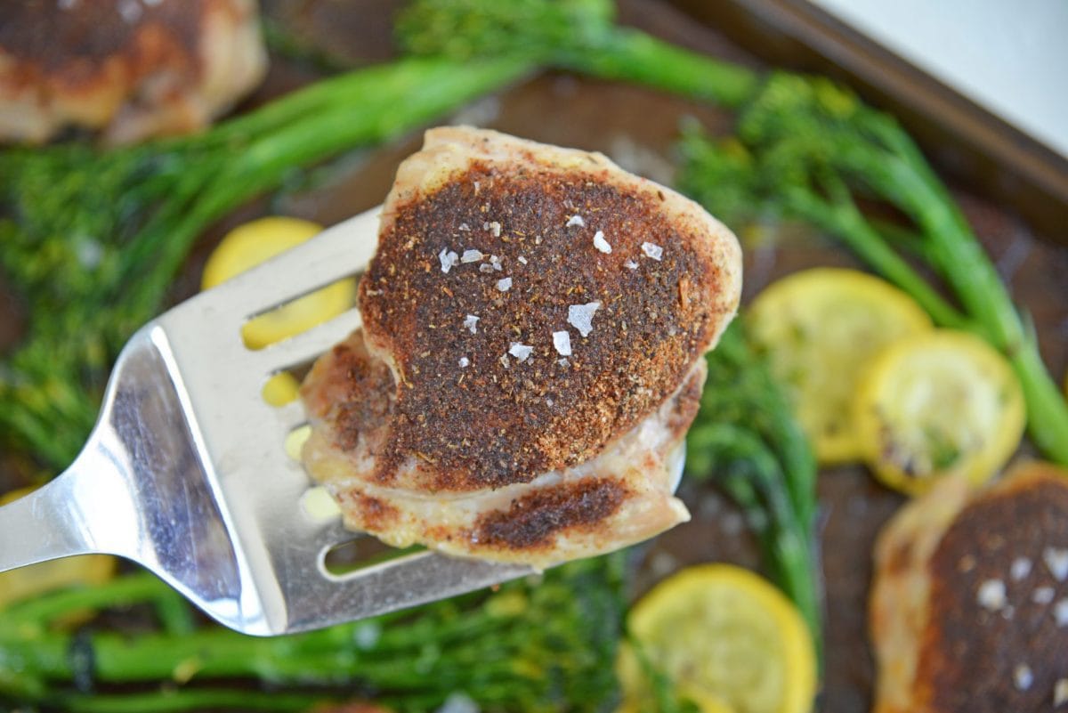 blackened chicken on a spatula 