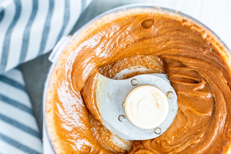 smooth cookie butter in a food processor 